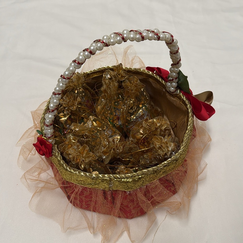 Handmade Elegant Gold and Red wedding decor basket for chocolate decor #687 - Picture 7 of 8
